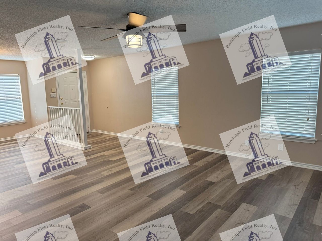 8290 MORNING GROVE CONVERSE, TX 78109