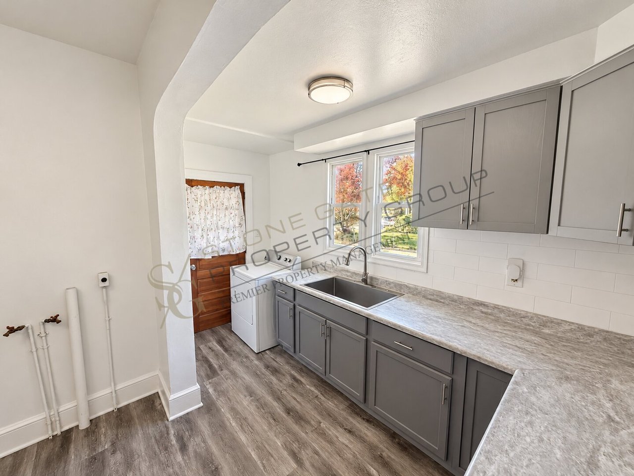 609 Plymouth St 609 Plymouth St Wilkes-Barre, PA 18702