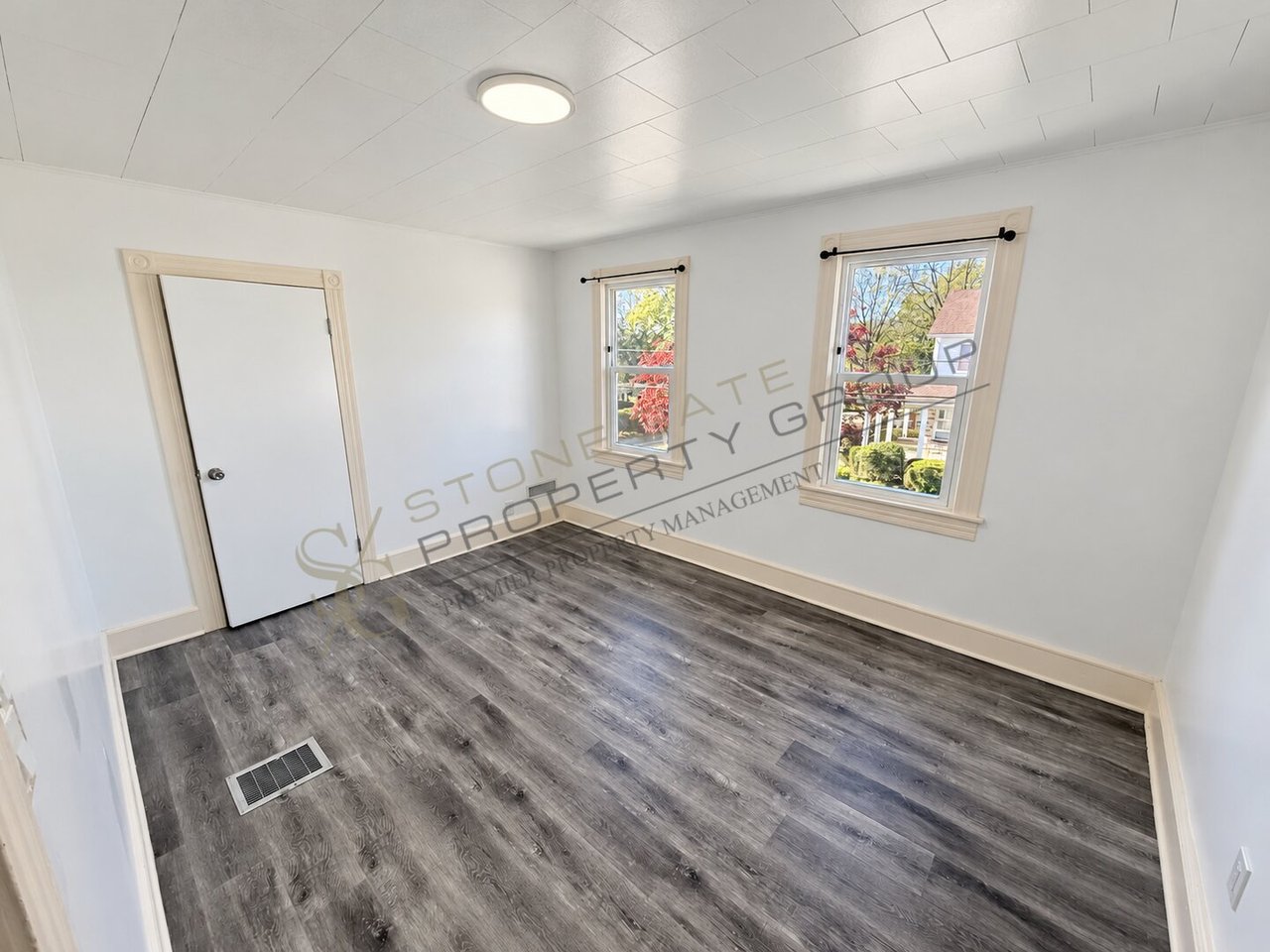 609 Plymouth St 609 Plymouth St Wilkes-Barre, PA 18702