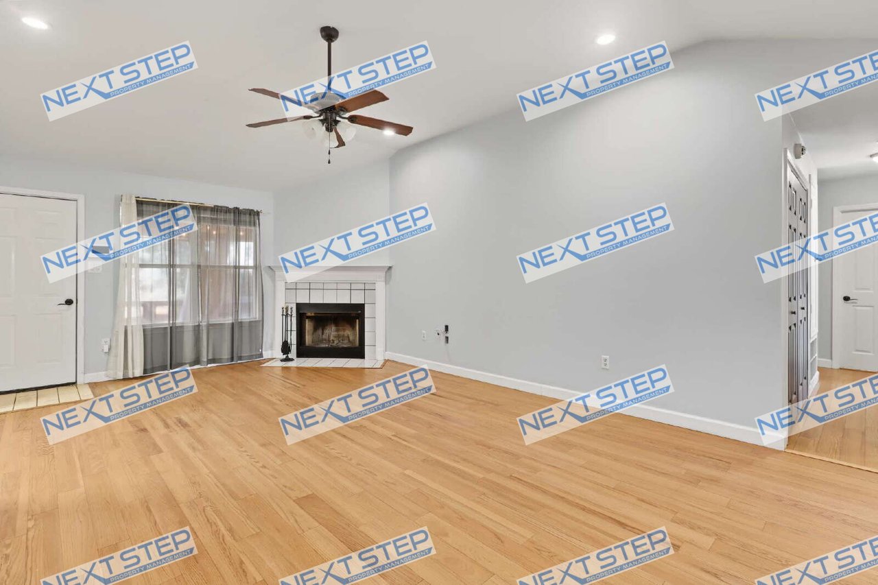 6205 Dove Lane