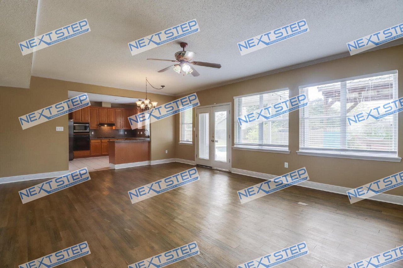 2073 Stone Bridge Dr Biloxi, MS 39532