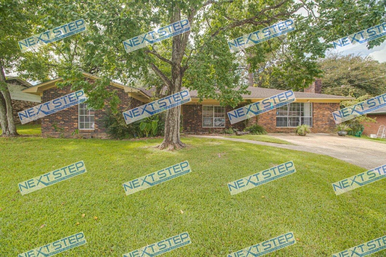 107 Deanna Street