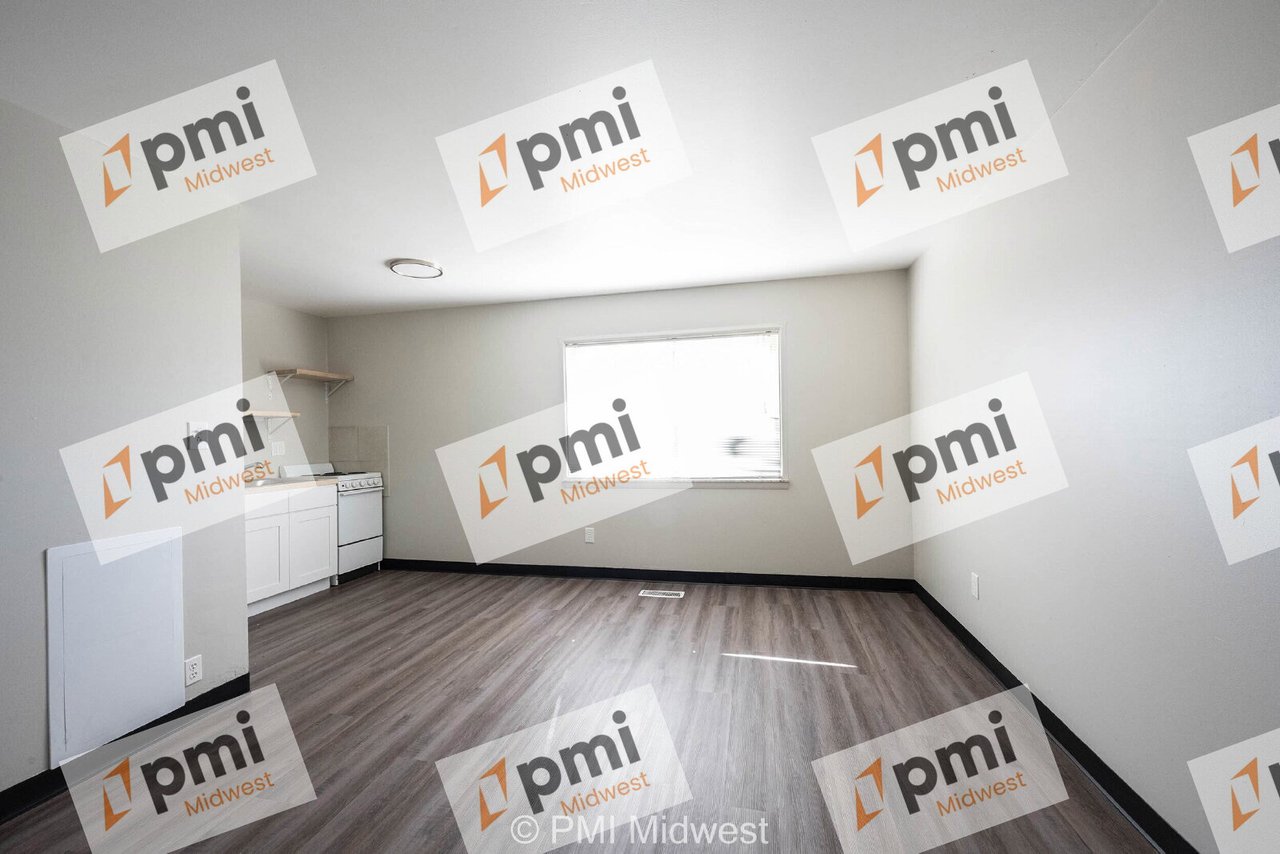 Apt 35