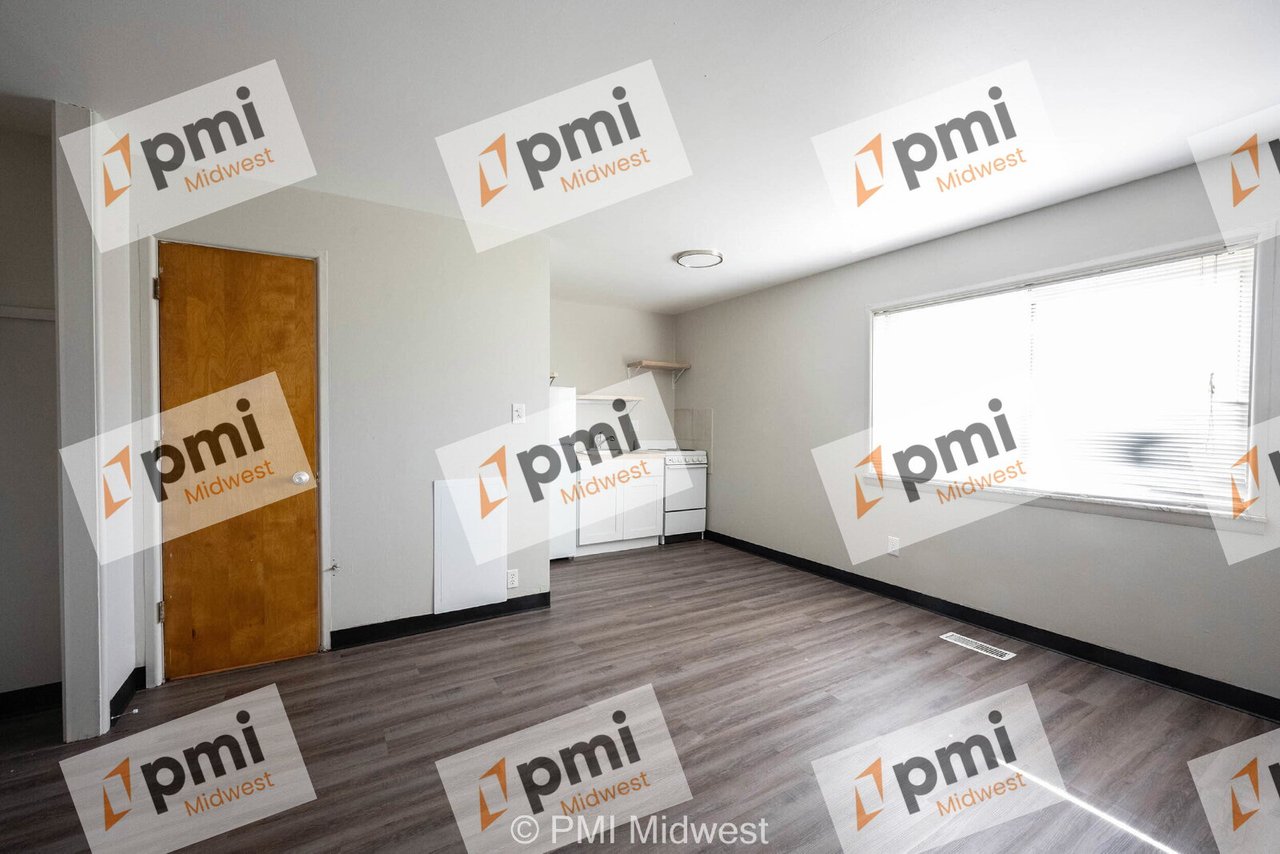 Apt 35