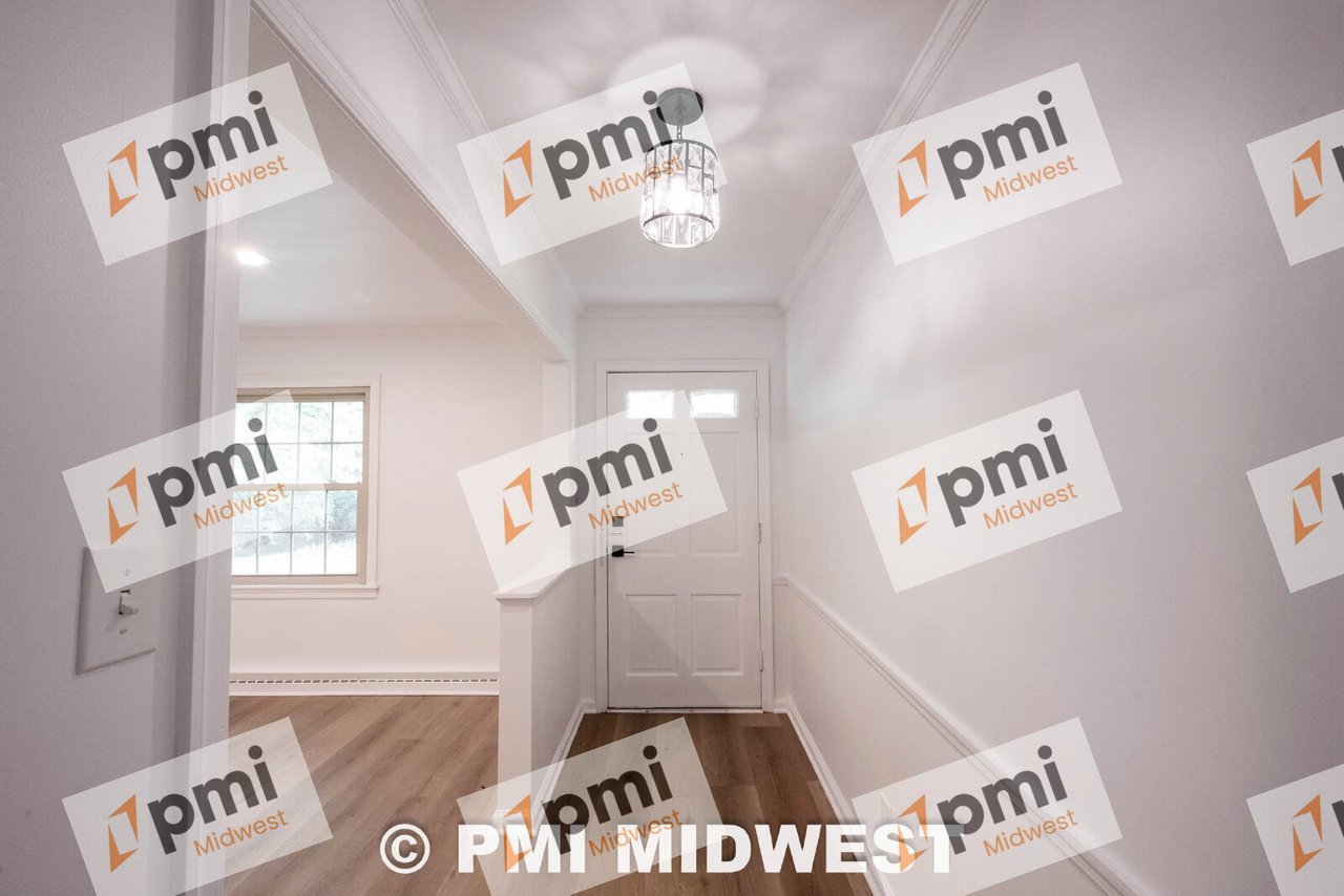 6446 North Tuxedo Street