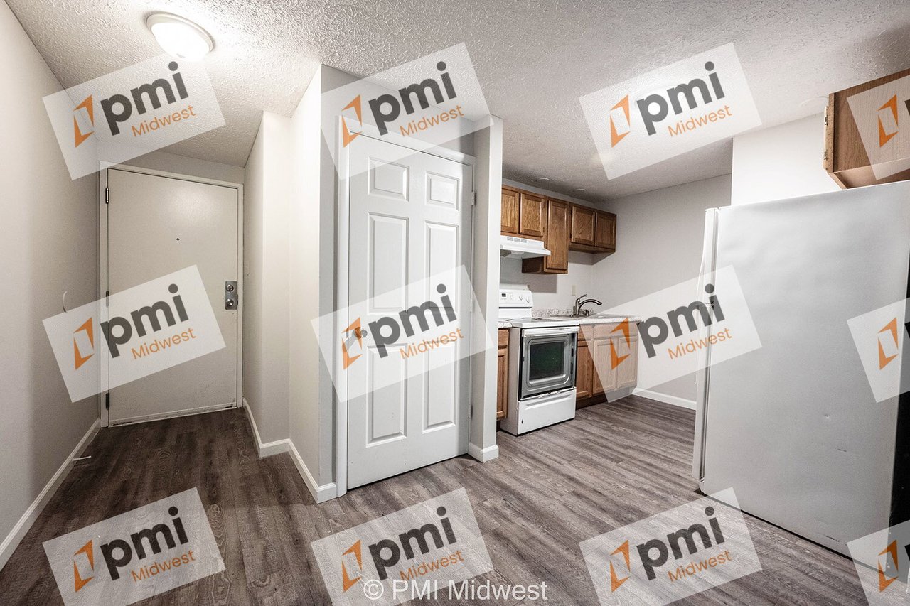 3736 N Meridian St Apt 4