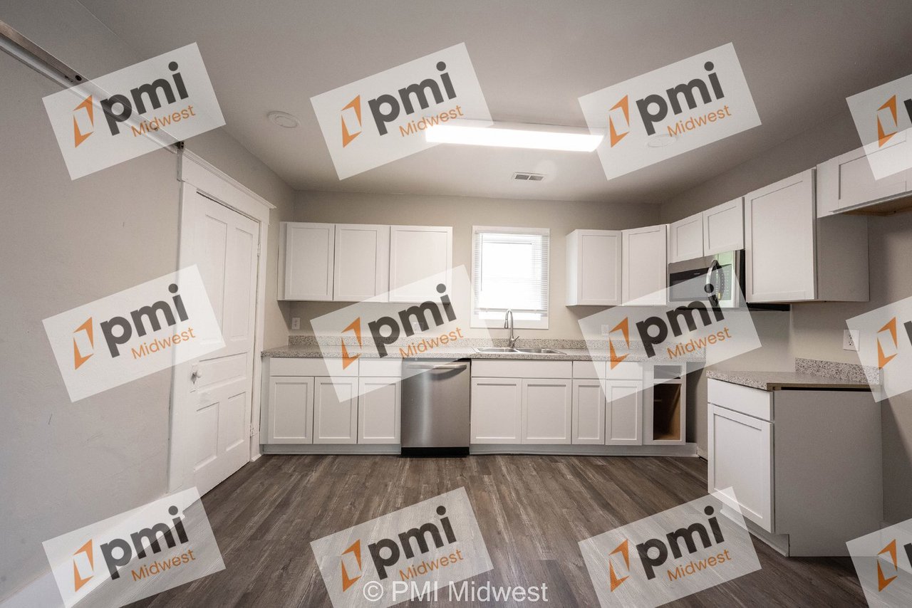538 W 29th St Unit B