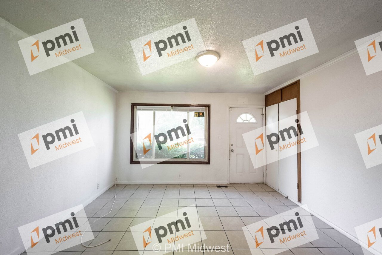 8124 E 37th Pl