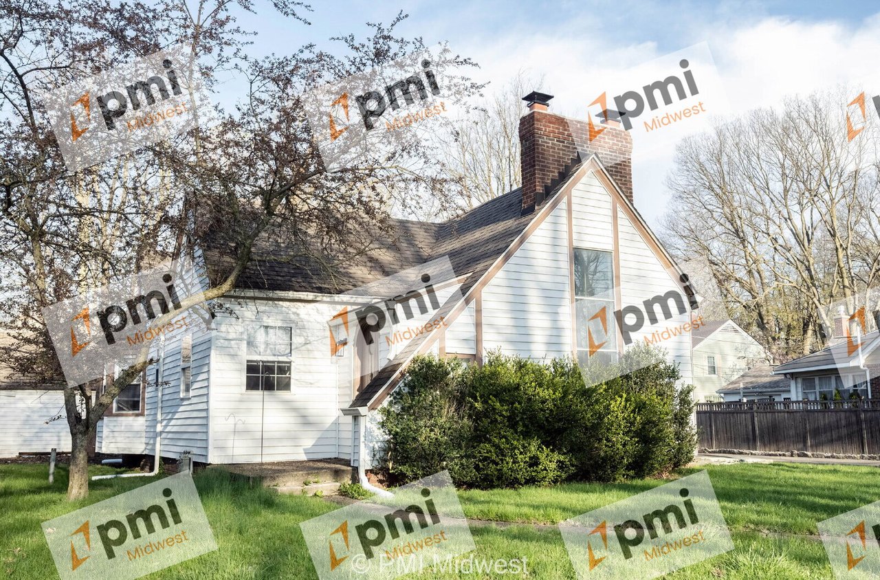 4058 North Illinois Street