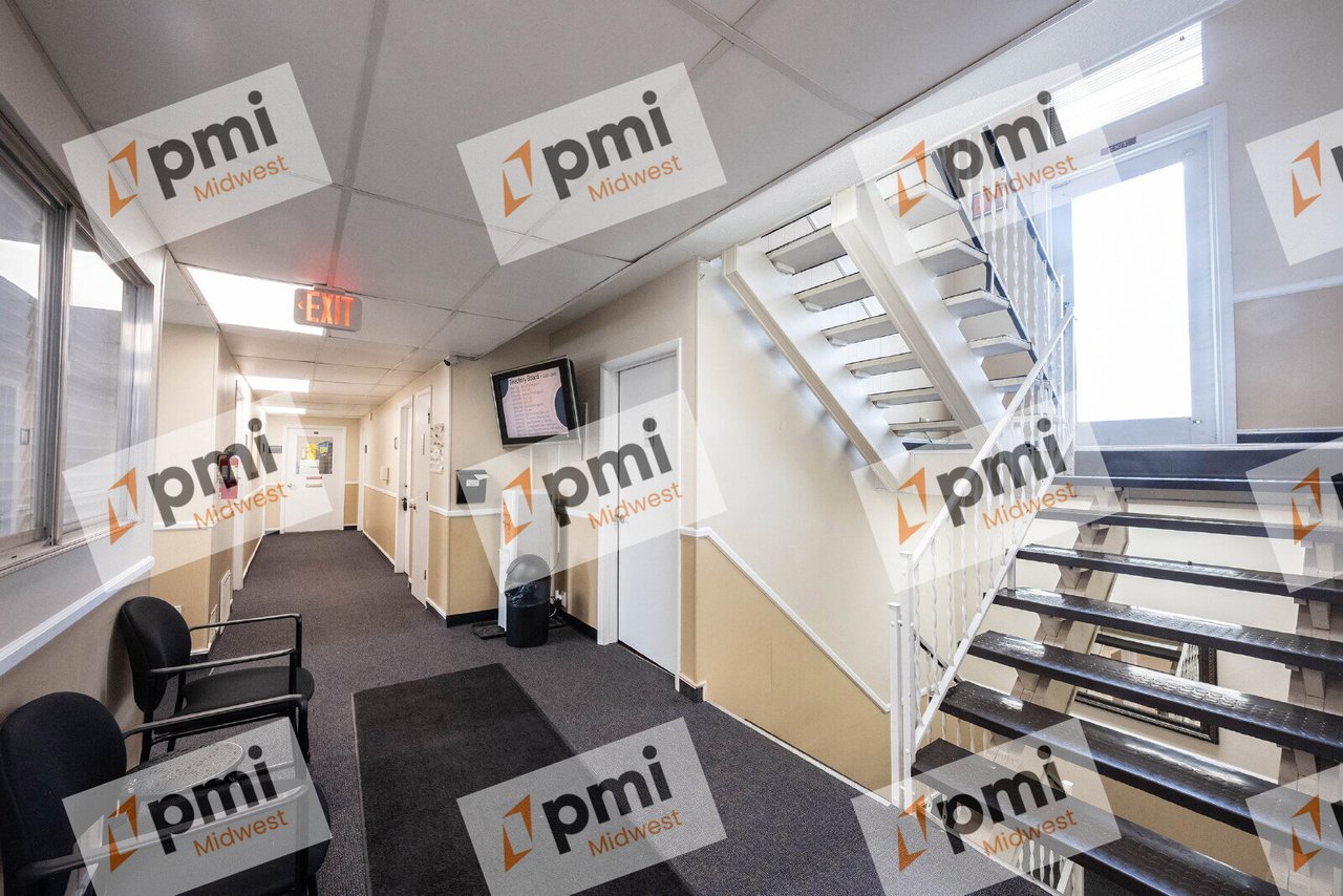 5555 North Tacoma Avenue Suite 002