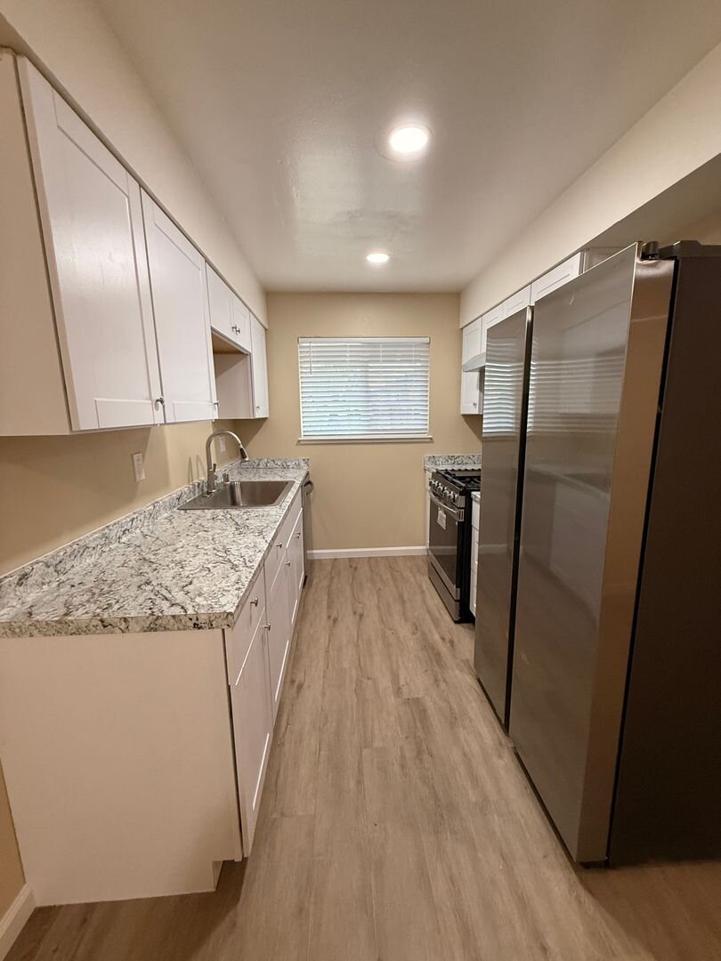 204 Kingston Lane  -03 Modesto, CA 95354