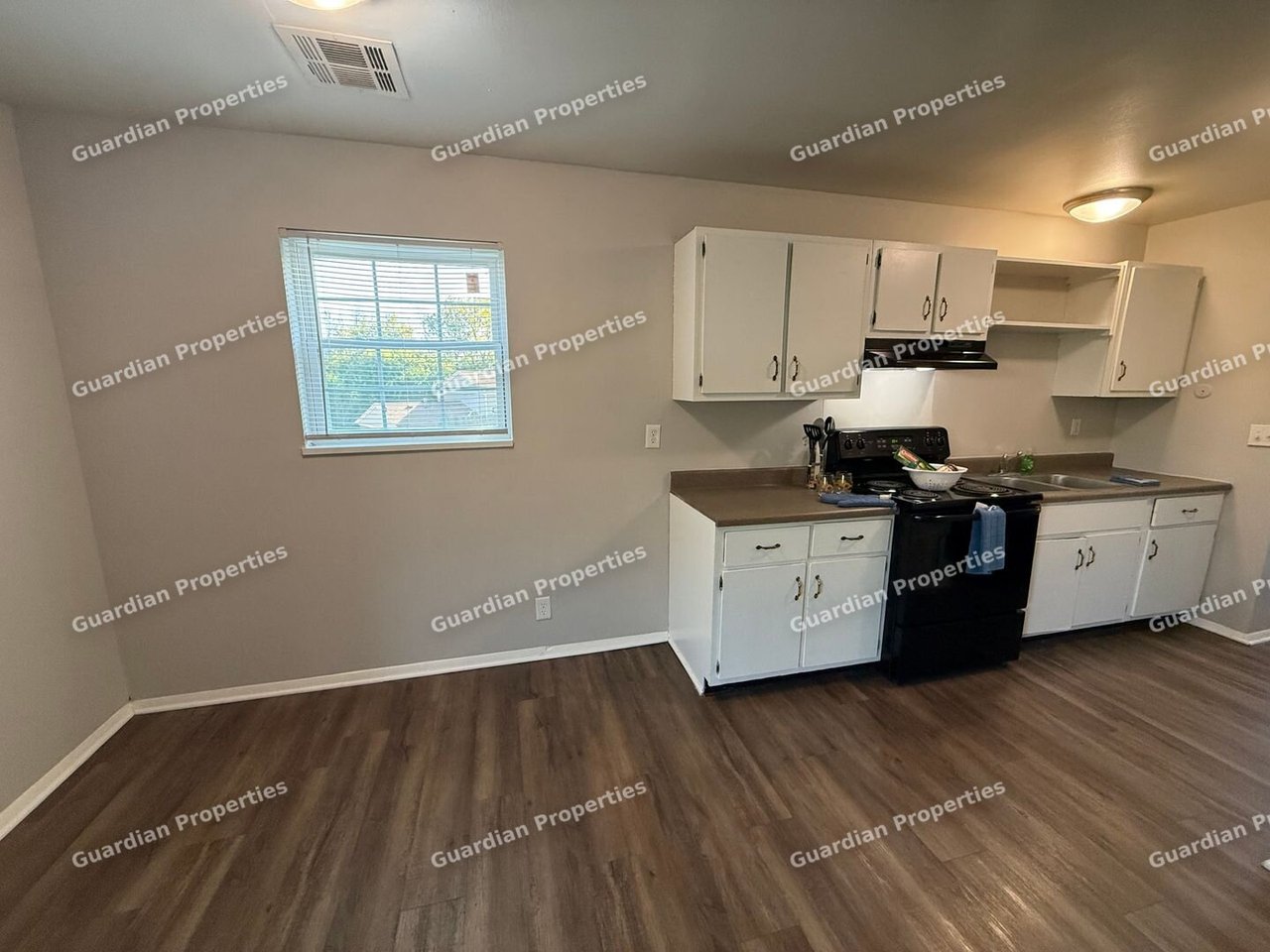 4600 Rolling Ridge Ct. Evansville, IN 47712