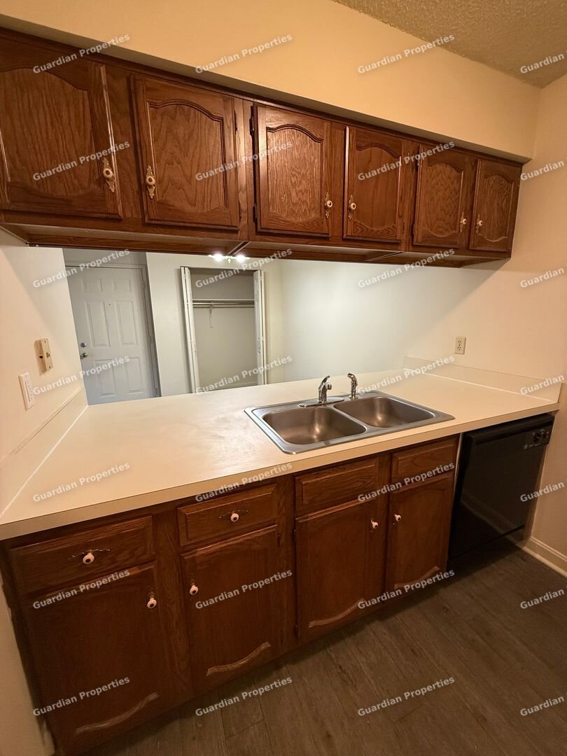 5067 Lakeside Court Evansville, IN 47712