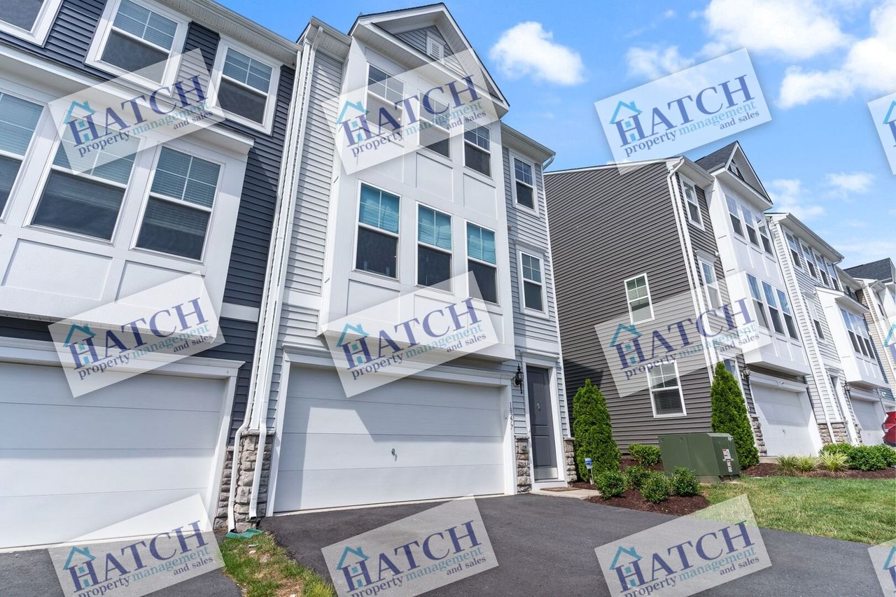 18277 Summit Pointe Drive Triangle, VA 22172