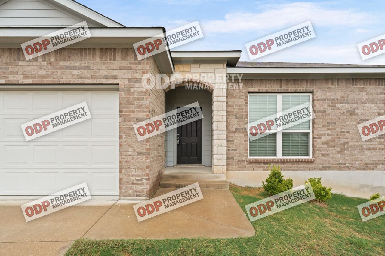 2324 Petersburg Ln. Temple, TX 76504