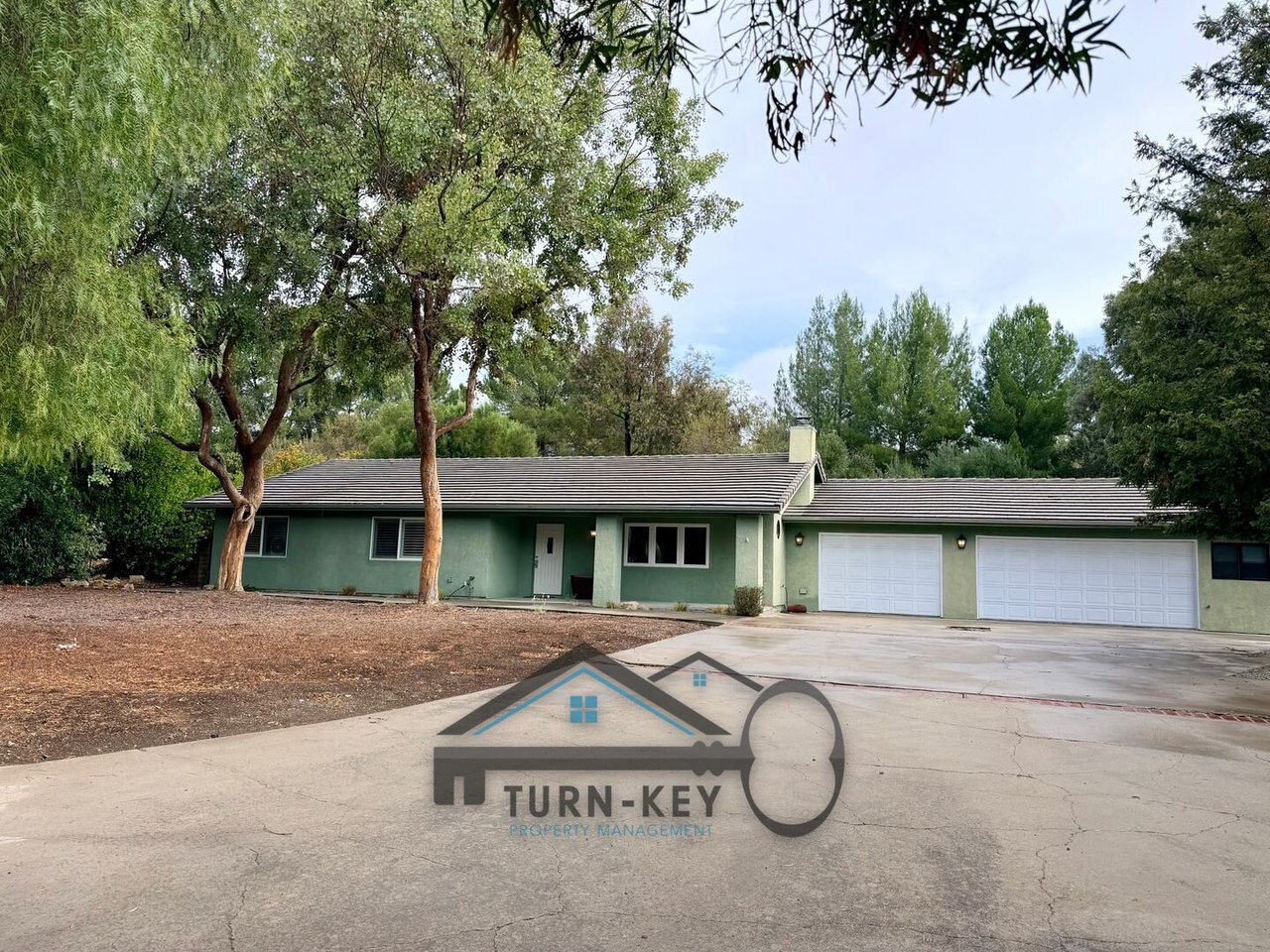 734 Ivy Ln. Paso Robles, CA 93446