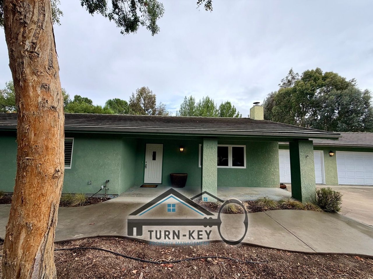 734 Ivy Ln. Paso Robles, CA 93446