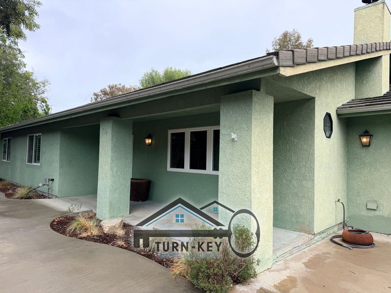 734 Ivy Ln. Paso Robles, CA 93446