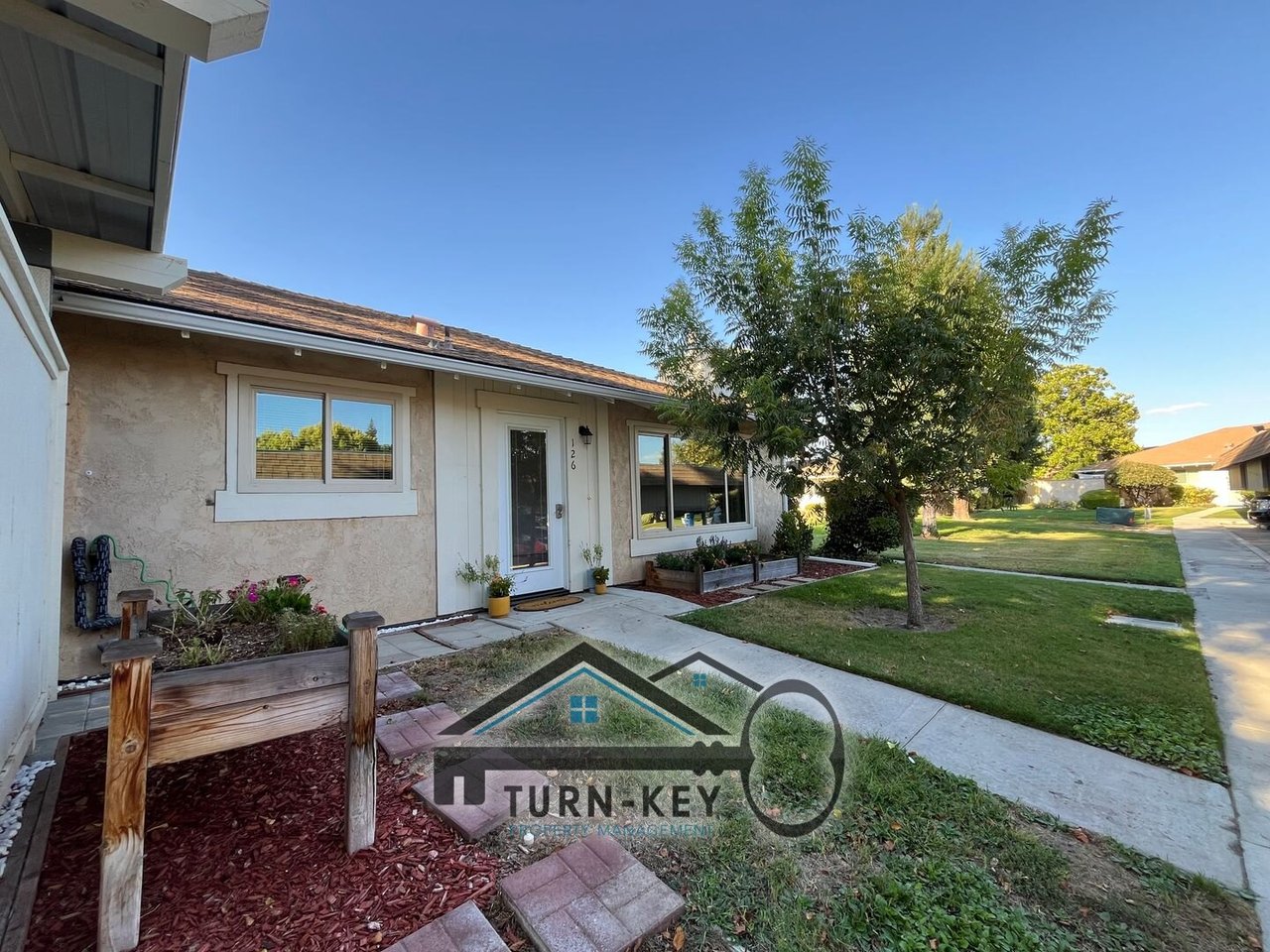 126 Flag Way Unit B Paso Robles, CA 93446